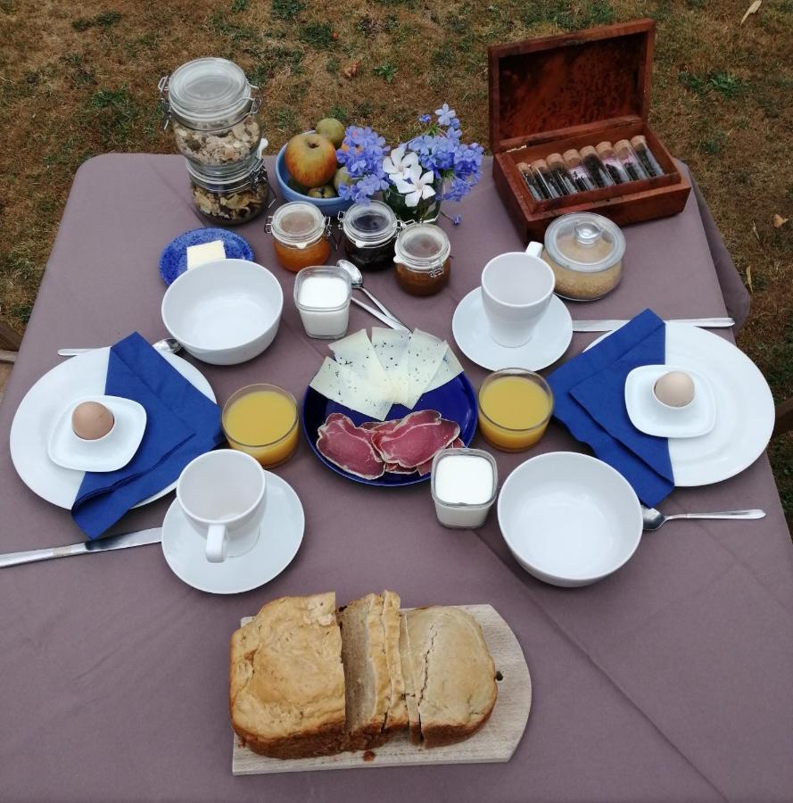 Domaine De La Castagnere Bed and Breakfast Castetnau-Camblong Buitenkant foto